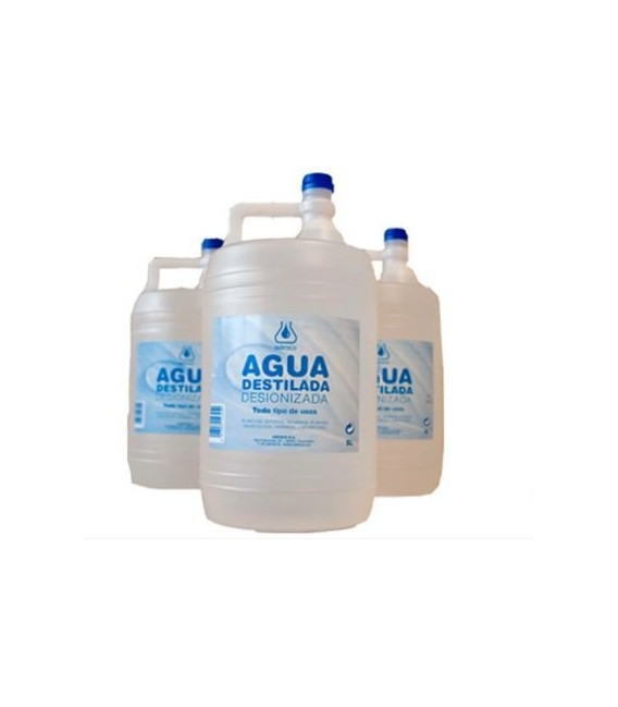 Agua destilada ultra pura