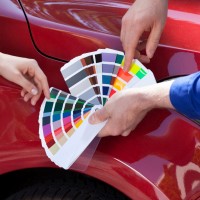 Cómo encontrar el código de color de un coche?