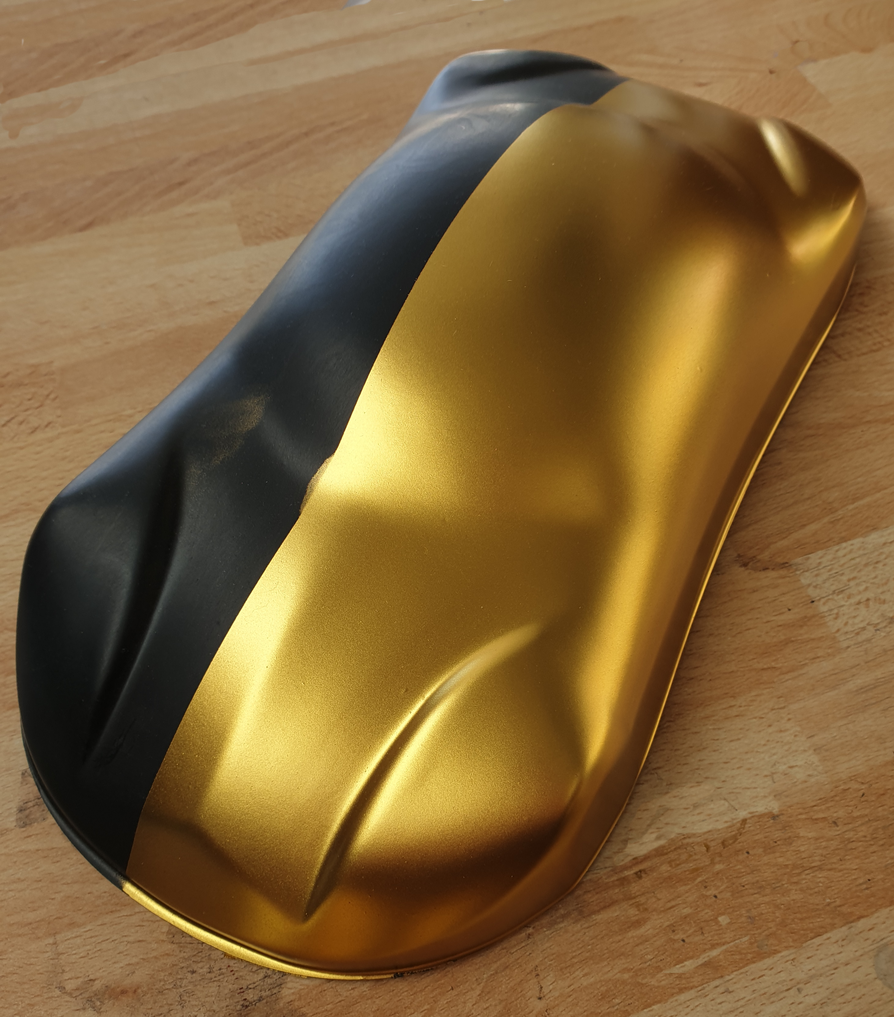 pintura dorada para carrocería – Oro 8 micras
